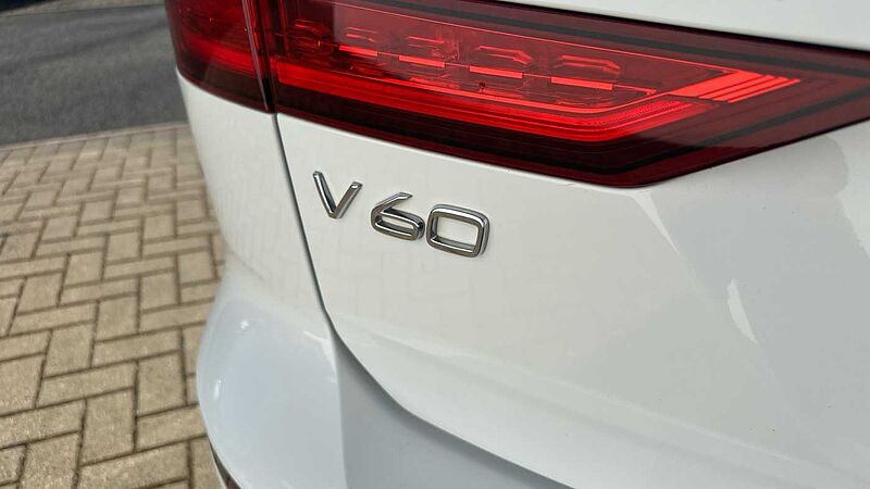 Volvo V60 V60 Cross Country Pro, B5 AWD mild hybrid