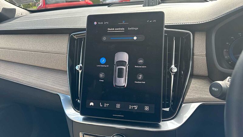 Volvo XC90 XC90 Ultra, T8 AWD Plug-in hybrid, Electric/Petrol, Bright, 7 Seats
