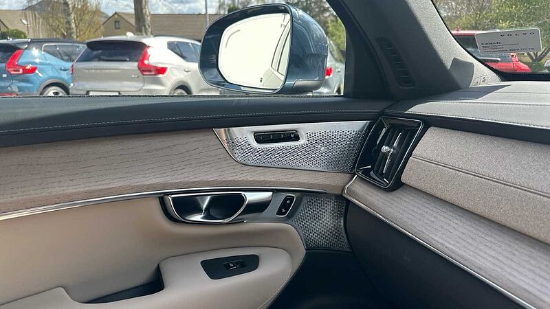 Volvo XC90 XC90 Ultra, T8 AWD Plug-in hybrid, Electric/Petrol, Bright, 7 Seats