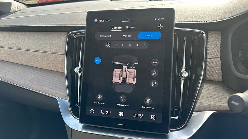 Volvo XC90 XC90 Ultra, T8 AWD Plug-in hybrid, Electric/Petrol, Bright, 7 Seats