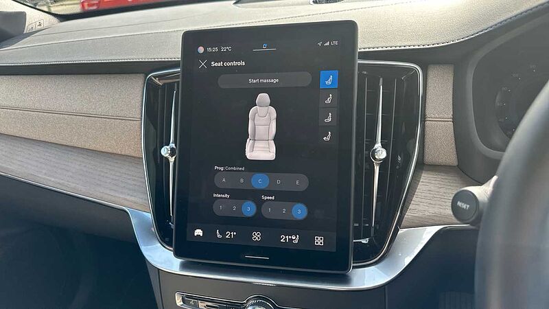 Volvo XC90 XC90 Ultra, T8 AWD Plug-in hybrid, Electric/Petrol, Bright, 7 Seats