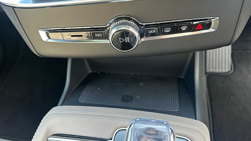 Volvo XC90 XC90 Ultra, T8 AWD Plug-in hybrid, Electric/Petrol, Bright, 7 Seats