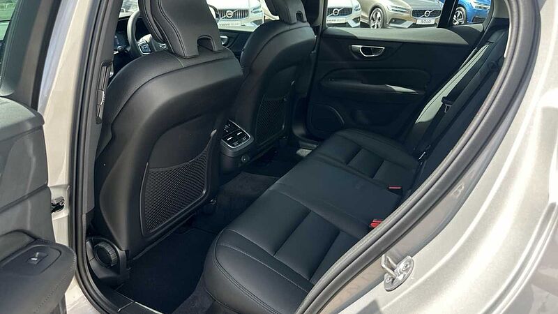Volvo S60 S60 Plus, B5 AWD Mild hybrid, Petrol, Dark