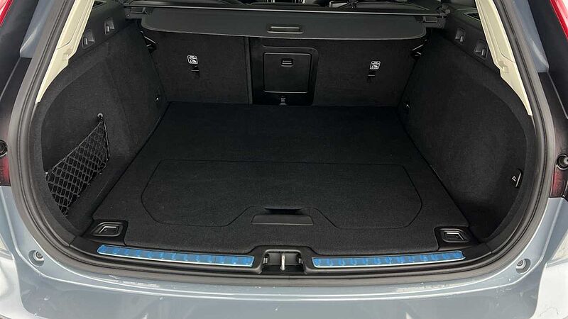 Volvo V60 Cross Country V60 Cross Country Ultimate, B5 AWD mild hybrid, Petrol