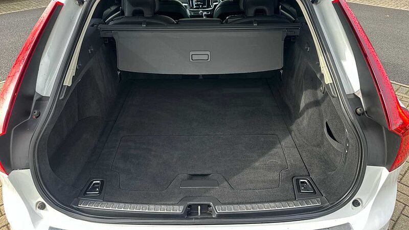 Volvo V90 Cross Country D4 AWD Cross Country Pro Automatic