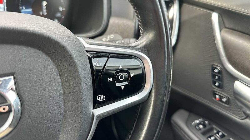 Volvo V90 Cross Country D4 AWD Cross Country Pro Automatic
