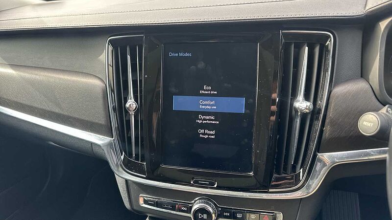Volvo V90 Cross Country D4 AWD Cross Country Pro Automatic