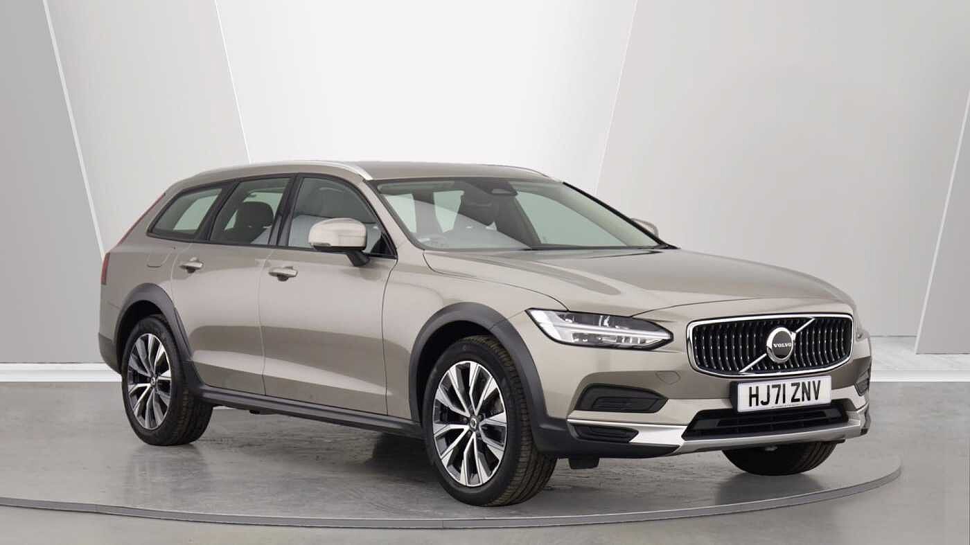 Volvo V90 Cross Country B5 (P) AWD (Rear Camera, Heated Seats, Pilot Assist, BLIS)