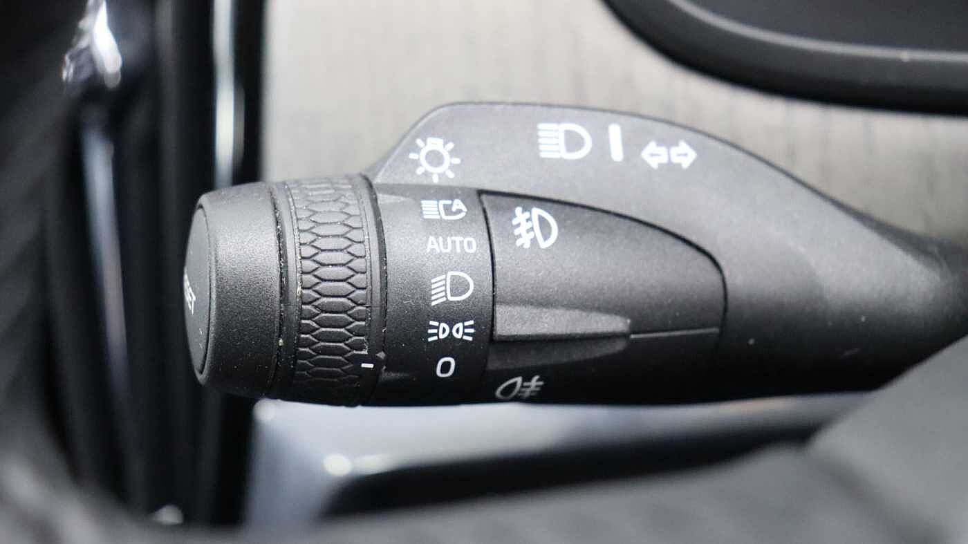 Volvo V90 Cross Country B5 (P) AWD (Rear Camera, Heated Seats, Pilot Assist, BLIS)