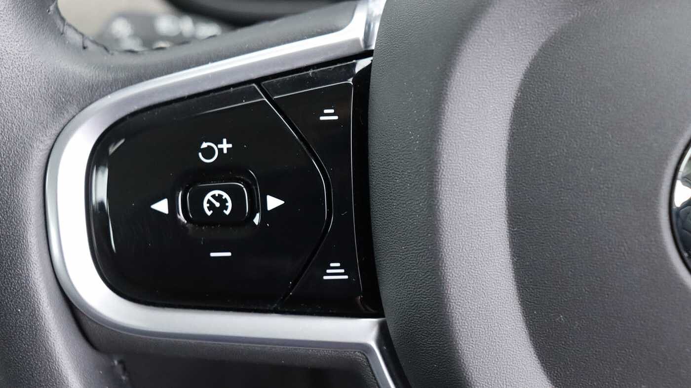 Volvo V90 Cross Country B5 (P) AWD (Rear Camera, Heated Seats, Pilot Assist, BLIS)