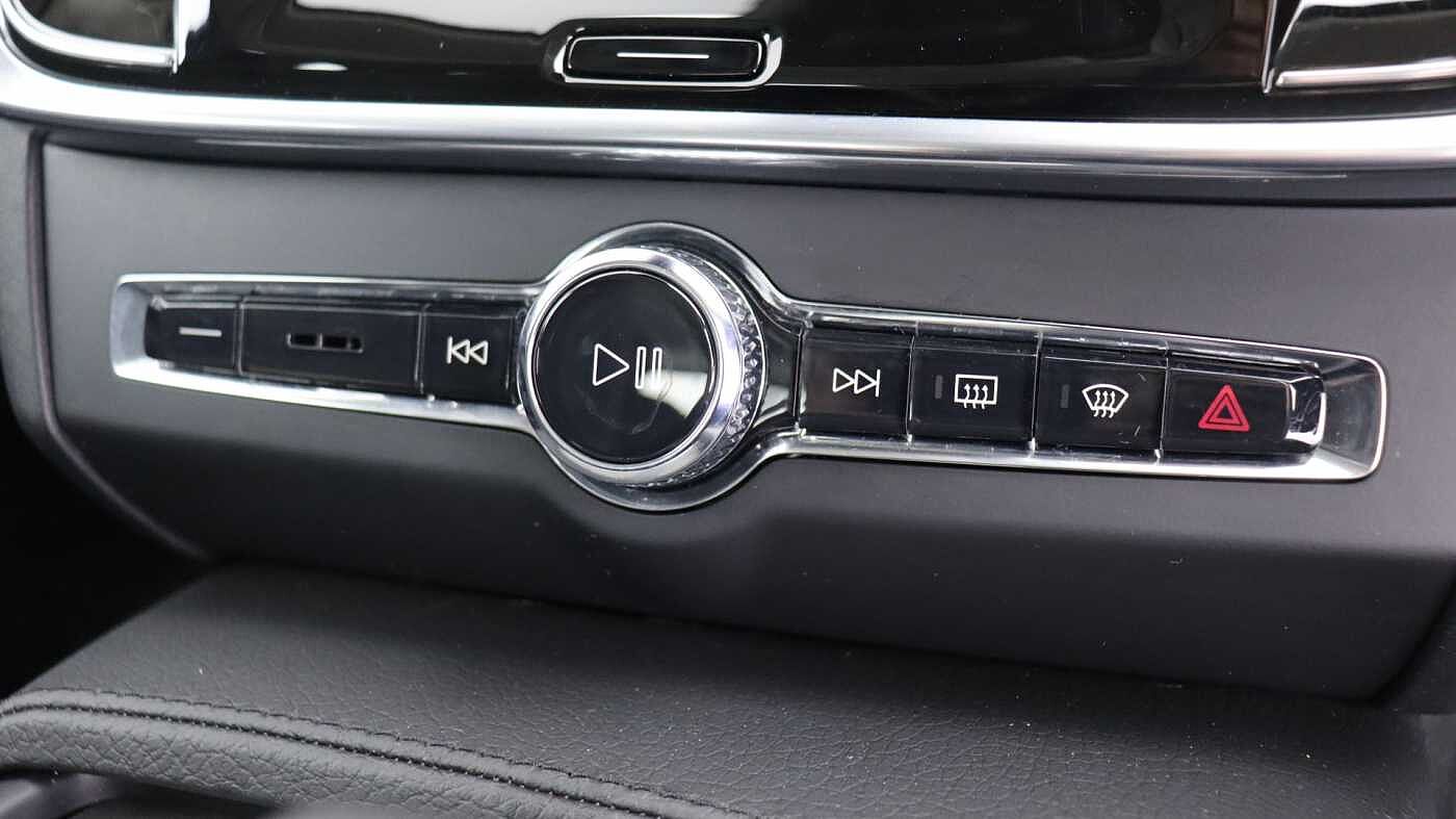 Volvo V90 Cross Country B5 (P) AWD (Rear Camera, Heated Seats, Pilot Assist, BLIS)