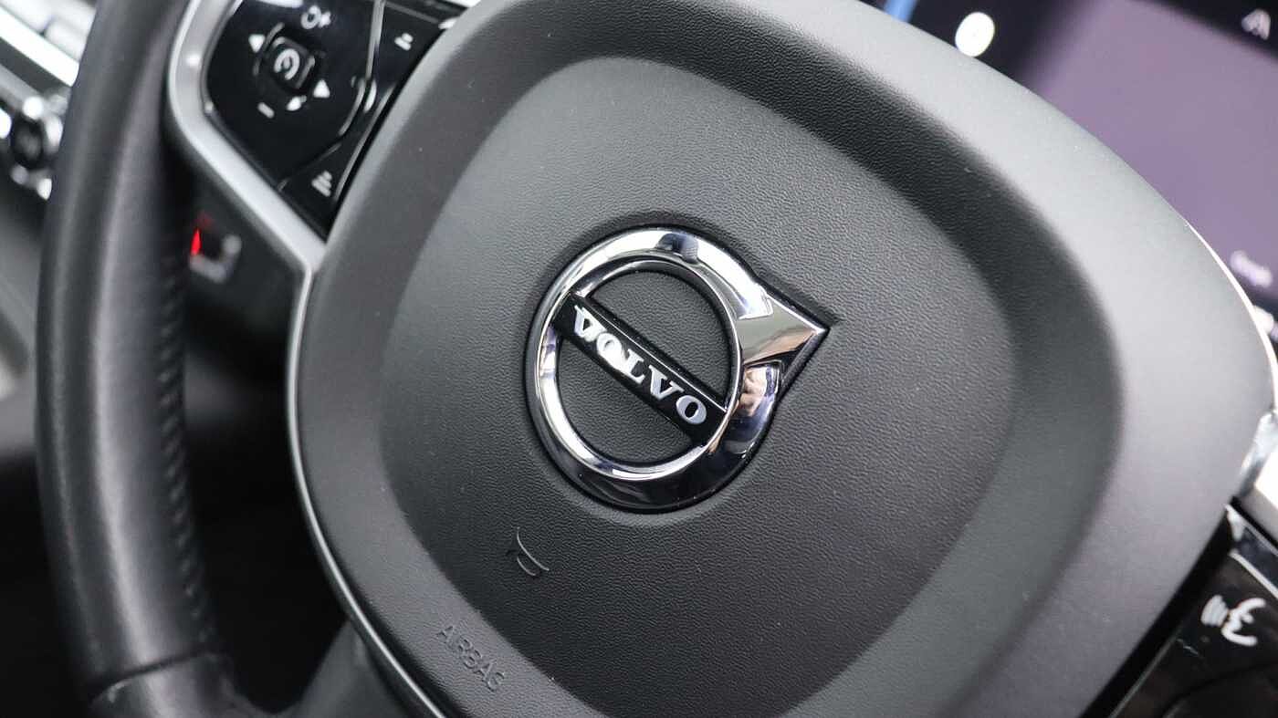 Volvo V90 Cross Country B5 (P) AWD (Rear Camera, Heated Seats, Pilot Assist, BLIS)