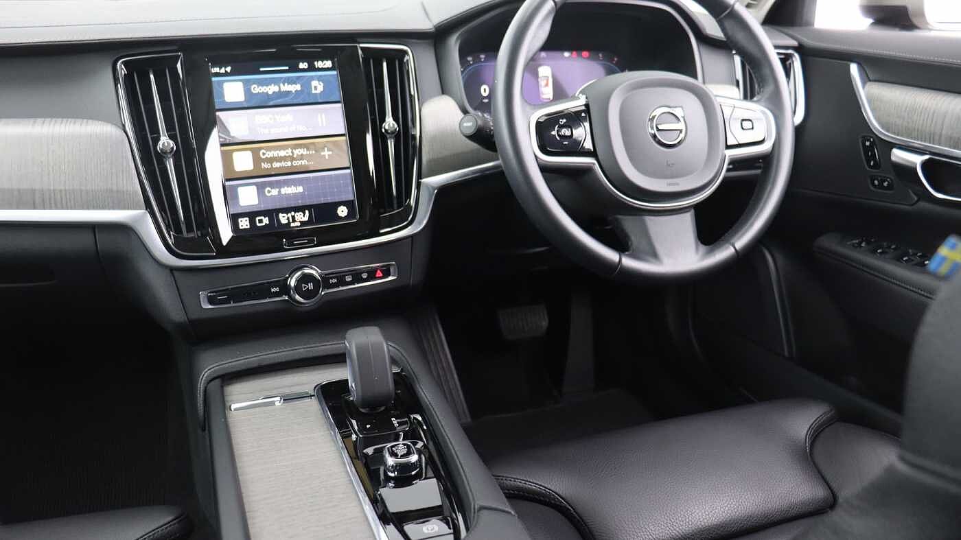 Volvo V90 Cross Country B5 (P) AWD (Rear Camera, Heated Seats, Pilot Assist, BLIS)