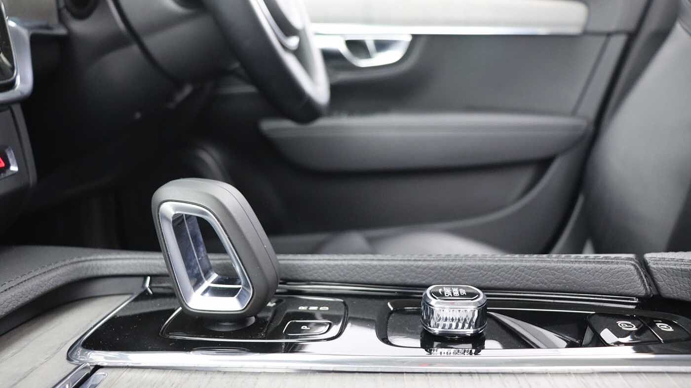 Volvo V90 Cross Country B5 (P) AWD (Rear Camera, Heated Seats, Pilot Assist, BLIS)