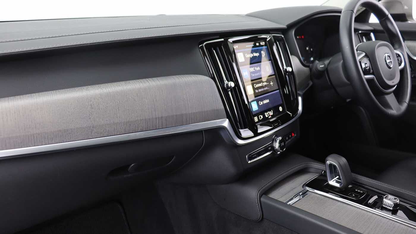 Volvo V90 Cross Country B5 (P) AWD (Rear Camera, Heated Seats, Pilot Assist, BLIS)