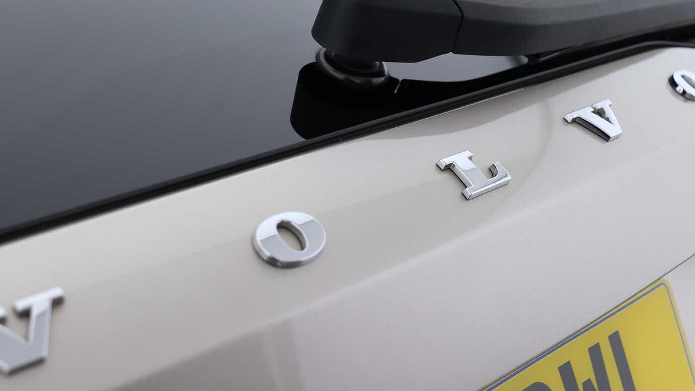 Volvo V90 Cross Country B5 (P) AWD Ultimate (Sunroof, Bowers & Wilkins Audio, 360 Camera)