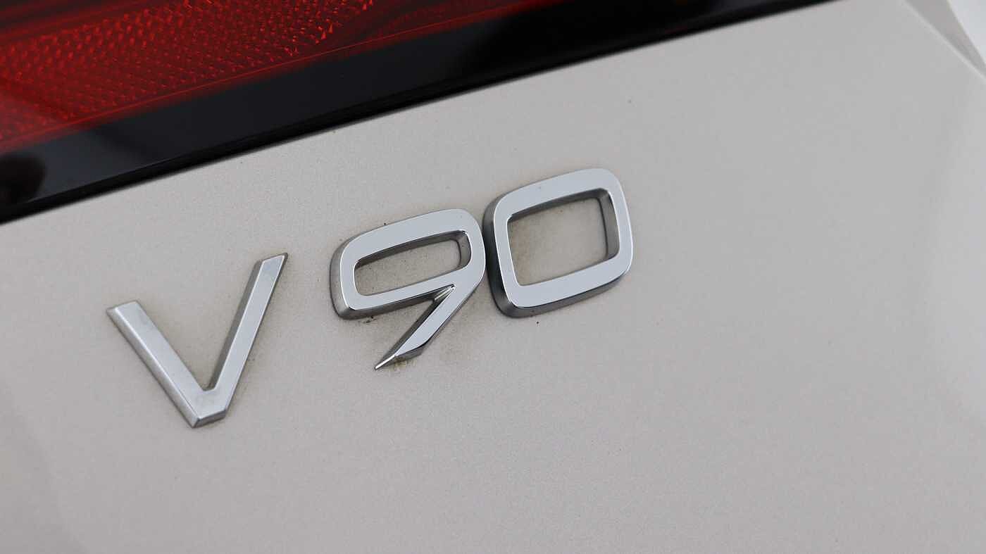 Volvo V90 Cross Country B5 (P) AWD Ultimate (Sunroof, Bowers & Wilkins Audio, 360 Camera)