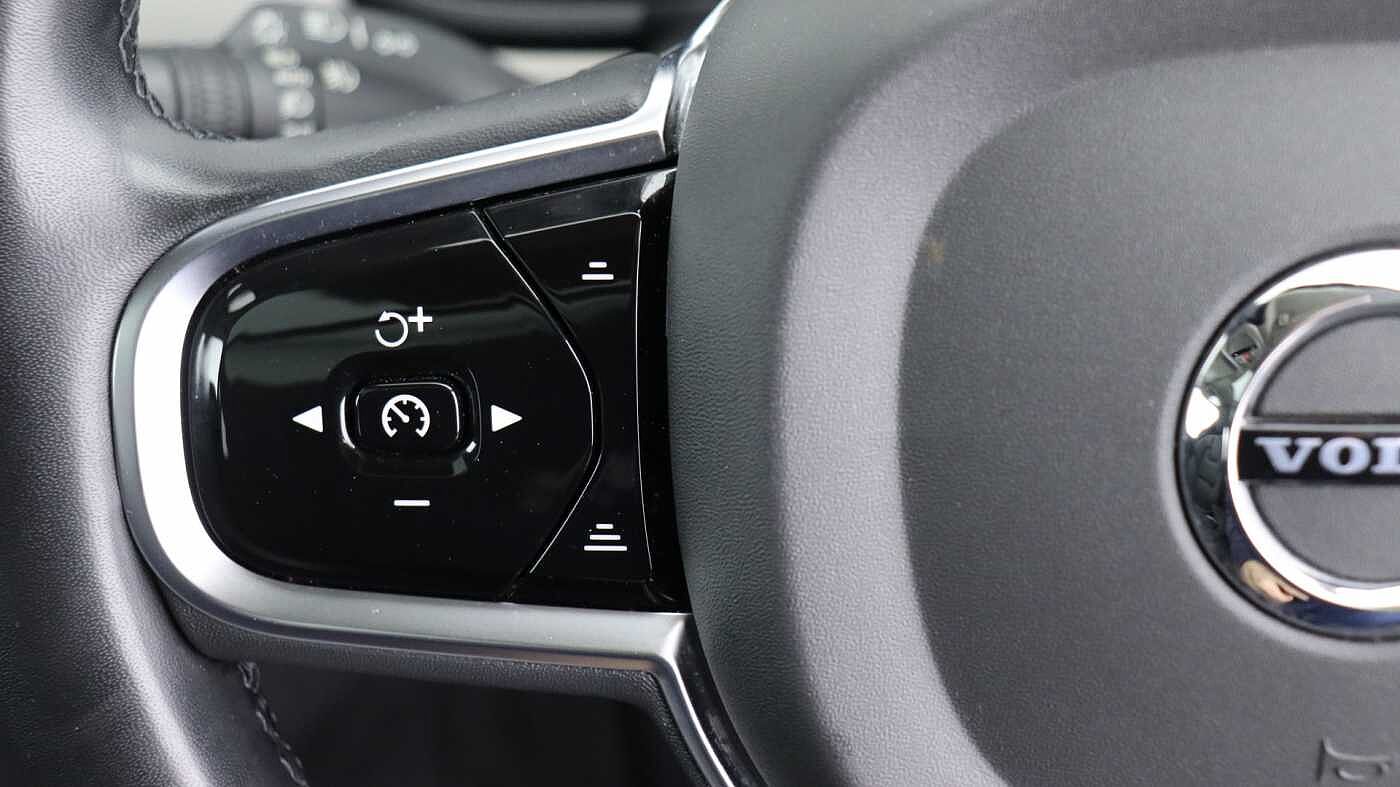 Volvo V90 Cross Country B5 (P) AWD Ultimate (Sunroof, Bowers & Wilkins Audio, 360 Camera)