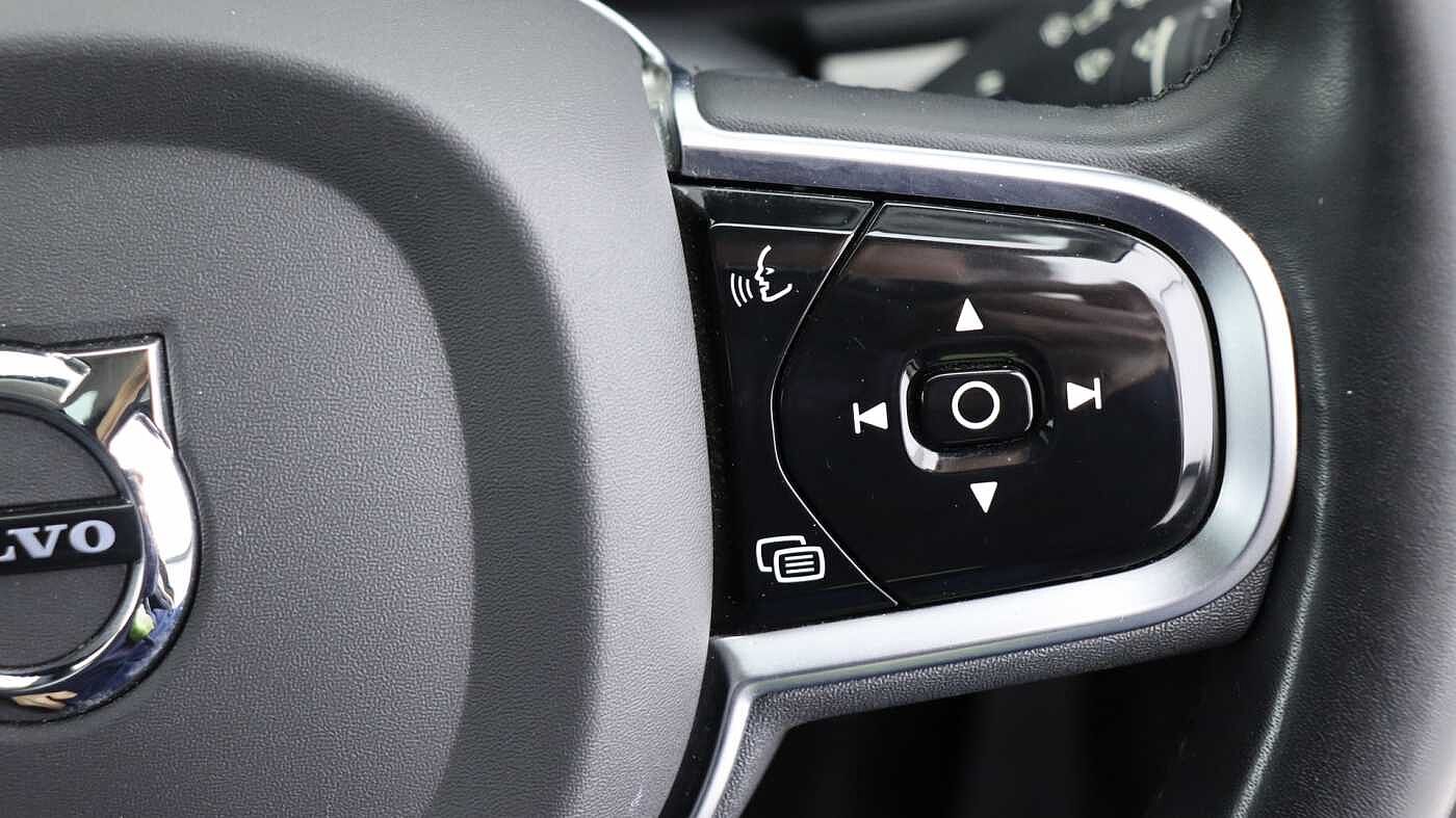 Volvo V90 Cross Country B5 (P) AWD Ultimate (Sunroof, Bowers & Wilkins Audio, 360 Camera)