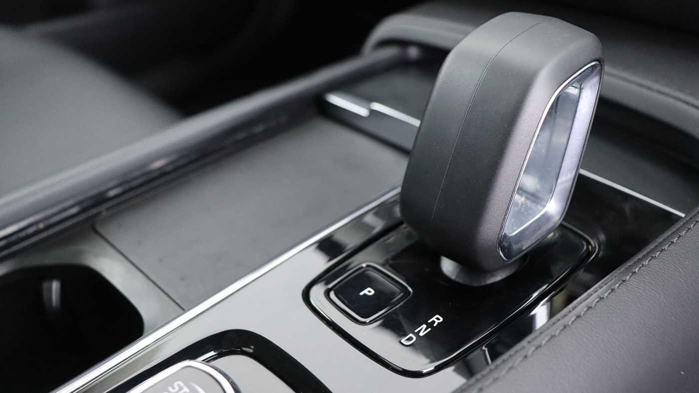 Volvo V90 Cross Country B5 (P) AWD Ultimate (Sunroof, Bowers & Wilkins Audio, 360 Camera)