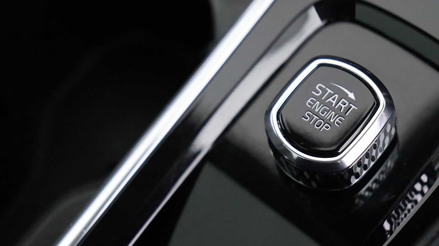 Volvo V90 Cross Country B5 (P) AWD Ultimate (Sunroof, Bowers & Wilkins Audio, 360 Camera)