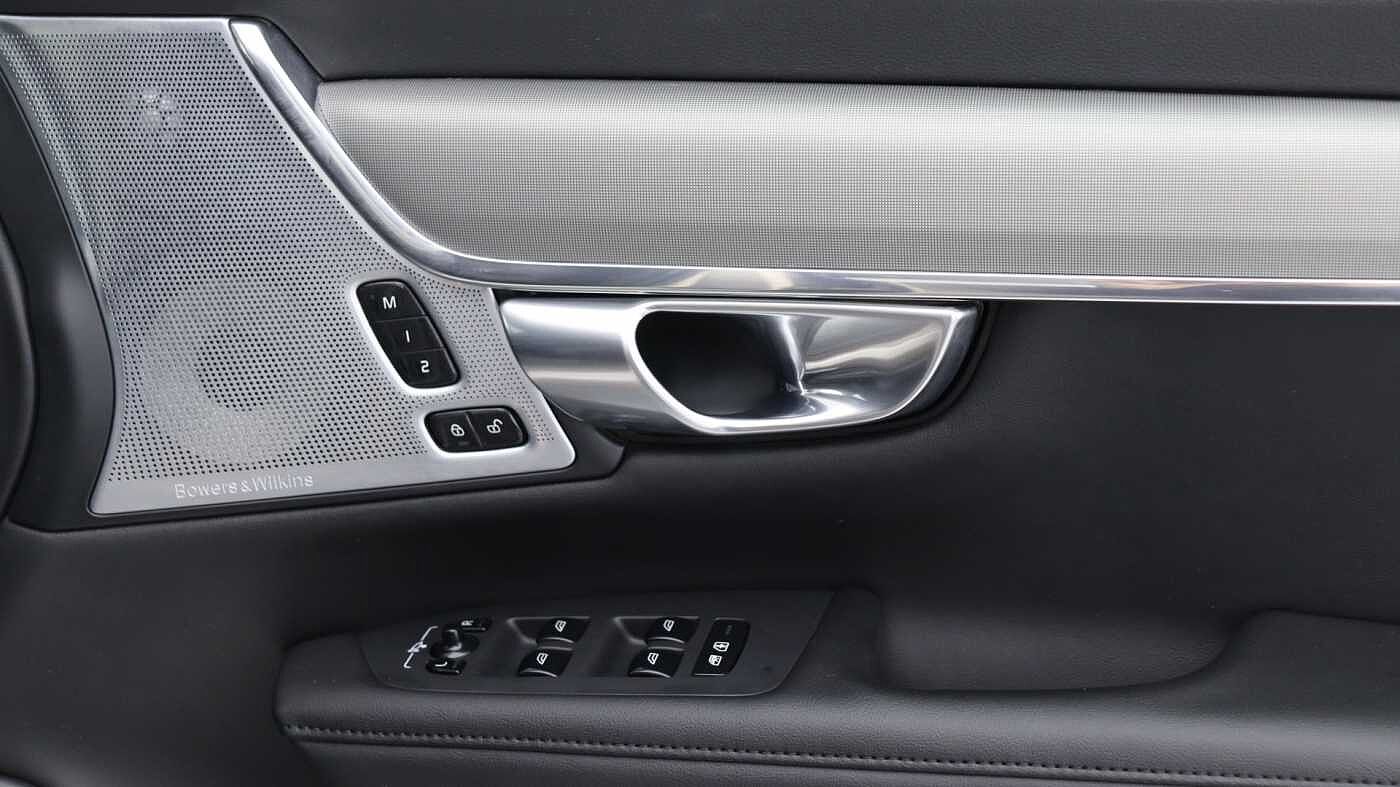 Volvo V90 Cross Country B5 (P) AWD Ultimate (Sunroof, Bowers & Wilkins Audio, 360 Camera)