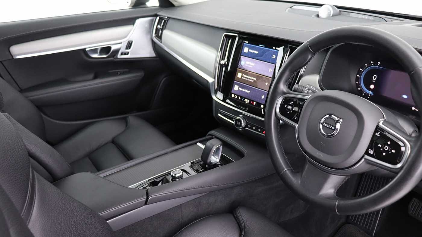 Volvo V90 Cross Country B5 (P) AWD Ultimate (Sunroof, Bowers & Wilkins Audio, 360 Camera)