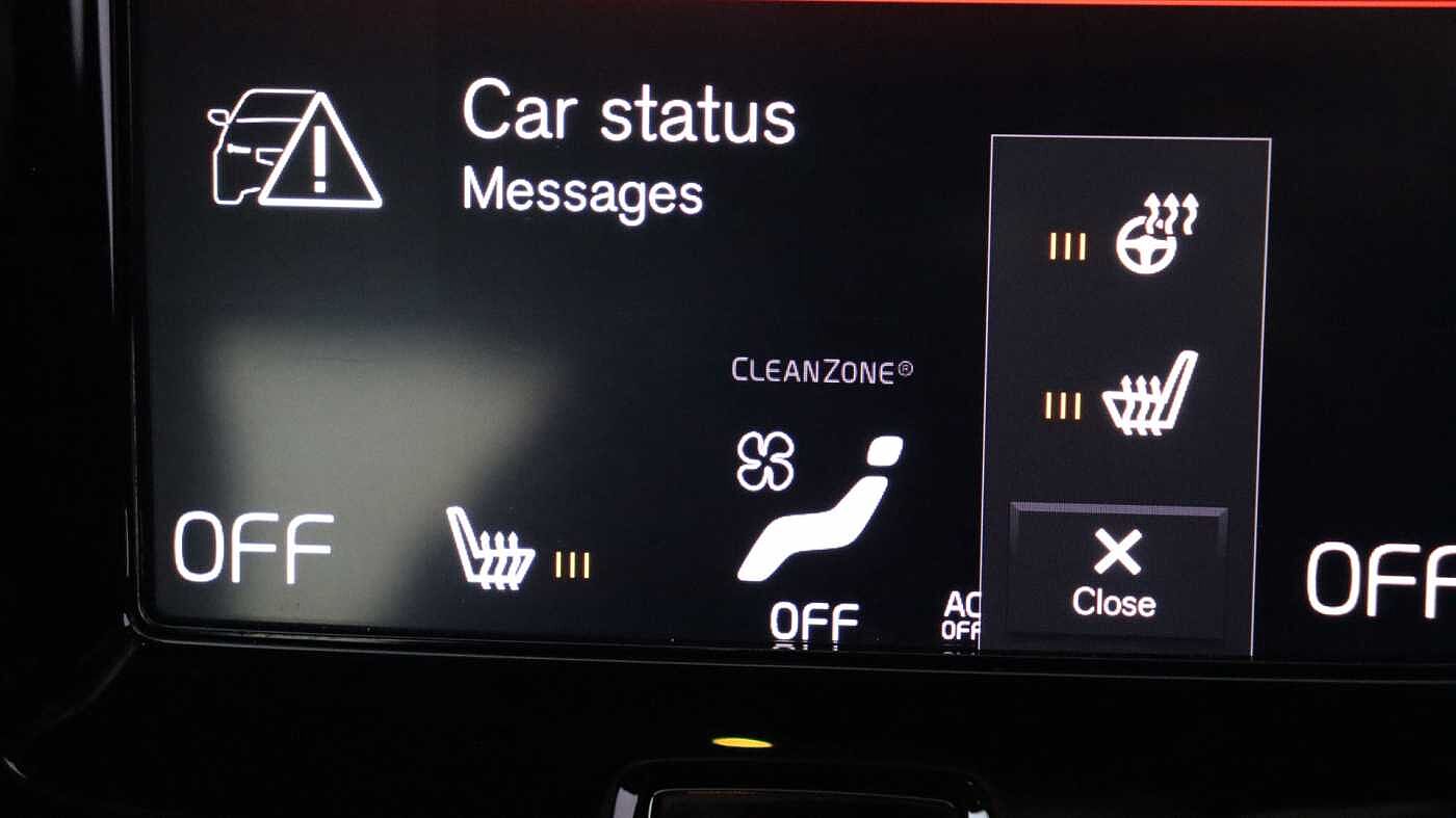 Volvo S90 D4 R-Design Auto (Winter Pack, Rear Camera, Heated Seats, Pilot Assist)