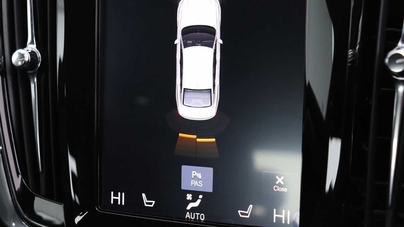 Volvo S90 D4 R-Design Auto (Winter Pack, Rear Camera, Heated Seats, Pilot Assist)