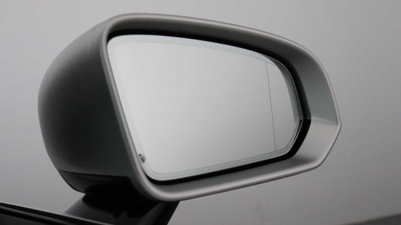 Volvo S90 D4 R-Design Auto (Winter Pack, Rear Camera, Heated Seats, Pilot Assist)