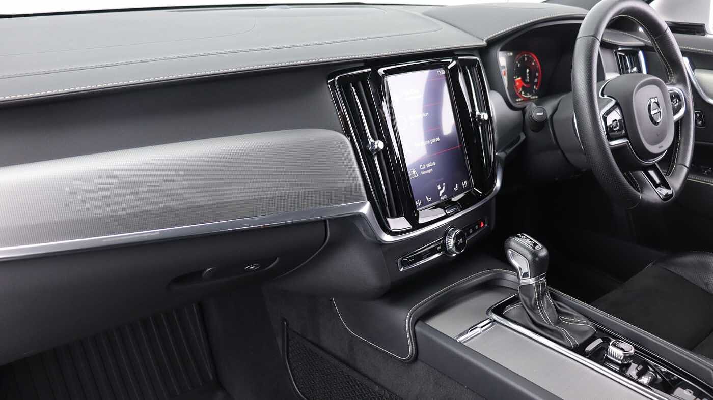 Volvo S90 D4 R-Design Auto (Winter Pack, Rear Camera, Heated Seats, Pilot Assist)