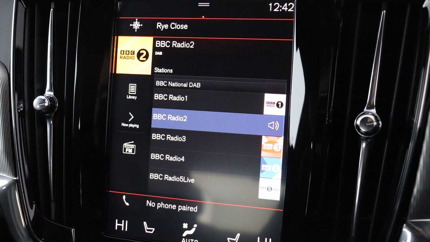 Volvo S90 D4 R-Design Auto (Winter Pack, Rear Camera, Heated Seats, Pilot Assist)