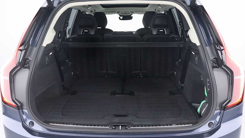 Volvo XC90 T8 PHEV AWD Ultra Dark (Seat Massage, 22' Alloys, Sunroof, Pilot Assist)
