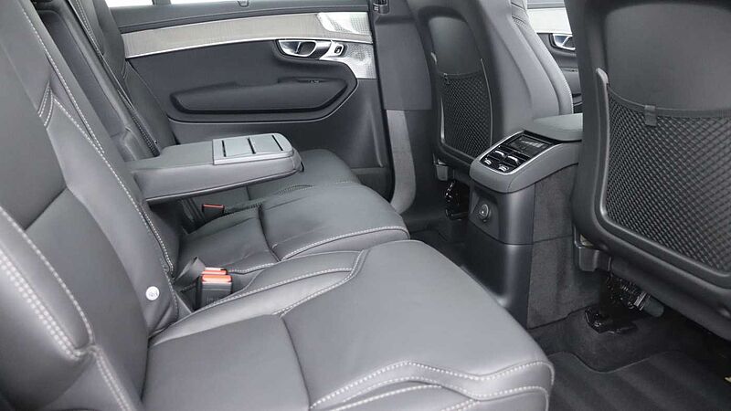 Volvo XC90 T8 PHEV AWD Ultra Dark (Seat Massage, 22' Alloys, Sunroof, Pilot Assist)