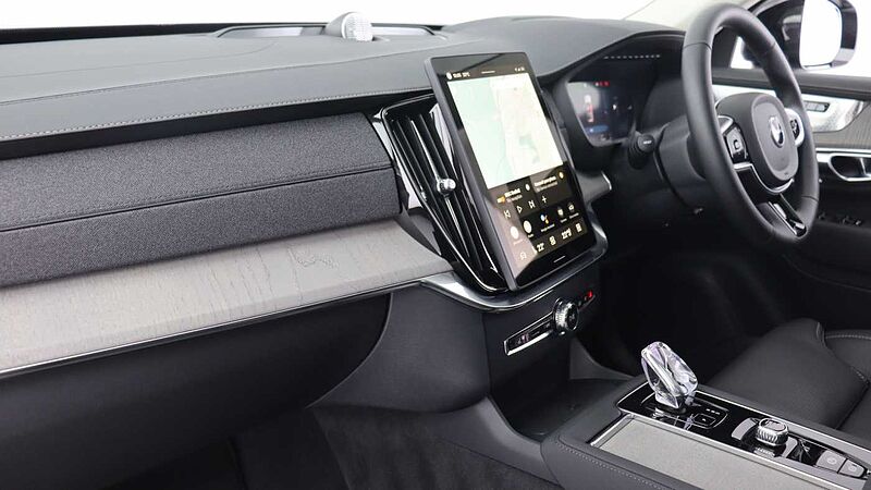 Volvo XC90 T8 PHEV AWD Ultra Dark (Seat Massage, 22' Alloys, Sunroof, Pilot Assist)