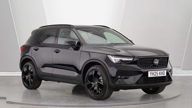 Volvo XC40 B3 (P) Black Edition Ultra (Sunroof, Pilot Assist, BLIS, Heated Seats)