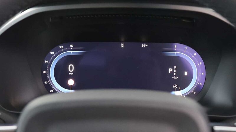 Volvo XC40 B3 (P) Black Edition Ultra (Sunroof, Pilot Assist, BLIS, Heated Seats)