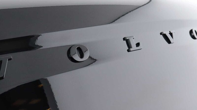 Volvo XC40 B3 (P) Black Edition Ultra (Sunroof, Pilot Assist, BLIS, Heated Seats)