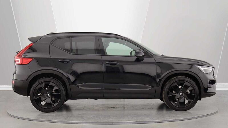 Volvo XC40 B3 (P) Black Edition Ultra (Sunroof, Pilot Assist, BLIS, Heated Seats)