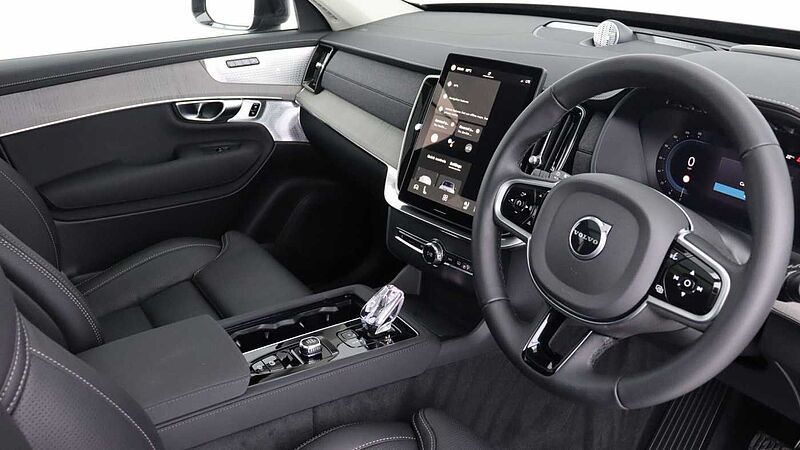 Volvo XC90 T8 PHEV AWD Ultra Dark (Sunroof, Seat Massage, 22' Alloys, Pilot Assist)