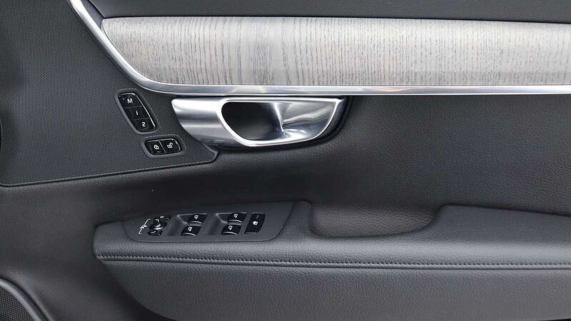 Volvo V90 Cross Country B5 (P) AWD (Rear Camera, Heated Seats, Pilot Assist, BLIS)