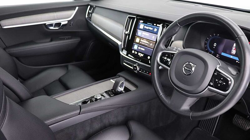 Volvo V90 Cross Country B5 (P) AWD (Rear Camera, Heated Seats, Pilot Assist, BLIS)