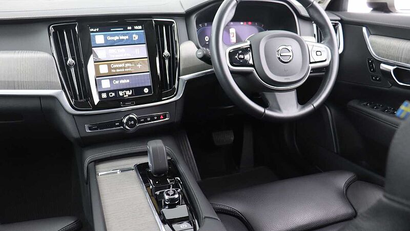 Volvo V90 Cross Country B5 (P) AWD (Rear Camera, Heated Seats, Pilot Assist, BLIS)