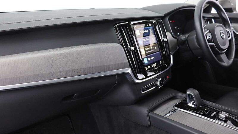 Volvo V90 Cross Country B5 (P) AWD (Rear Camera, Heated Seats, Pilot Assist, BLIS)