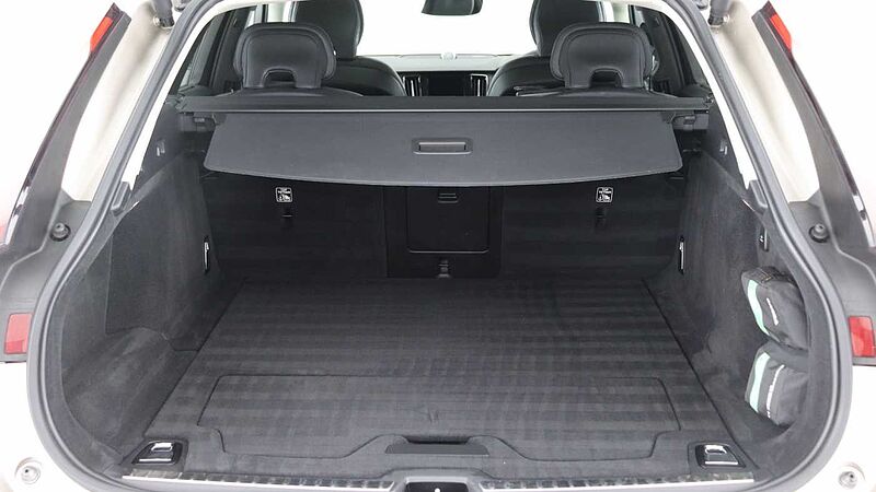 Volvo V90 Cross Country B5 (P) AWD Ultimate (Sunroof, Bowers & Wilkins Audio, 360 Camera)