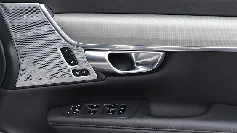 Volvo V90 Cross Country B5 (P) AWD Ultimate (Sunroof, Bowers & Wilkins Audio, 360 Camera)