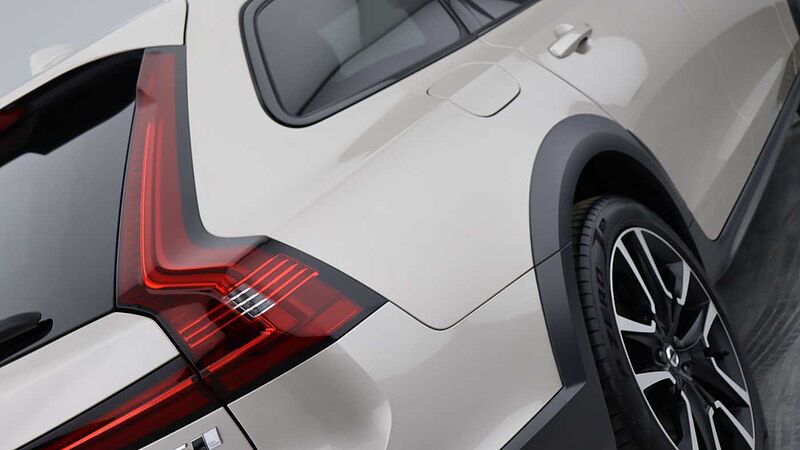 Volvo V90 Cross Country B5 (P) AWD Ultimate (Sunroof, Bowers & Wilkins Audio, 360 Camera)