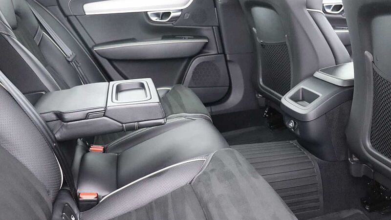 Volvo S90 D4 R-Design Auto (Winter Pack, Rear Camera, Heated Seats, Pilot Assist)