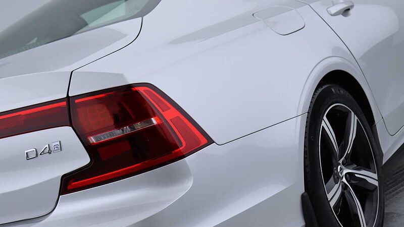 Volvo S90 D4 R-Design Auto (Winter Pack, Rear Camera, Heated Seats, Pilot Assist)