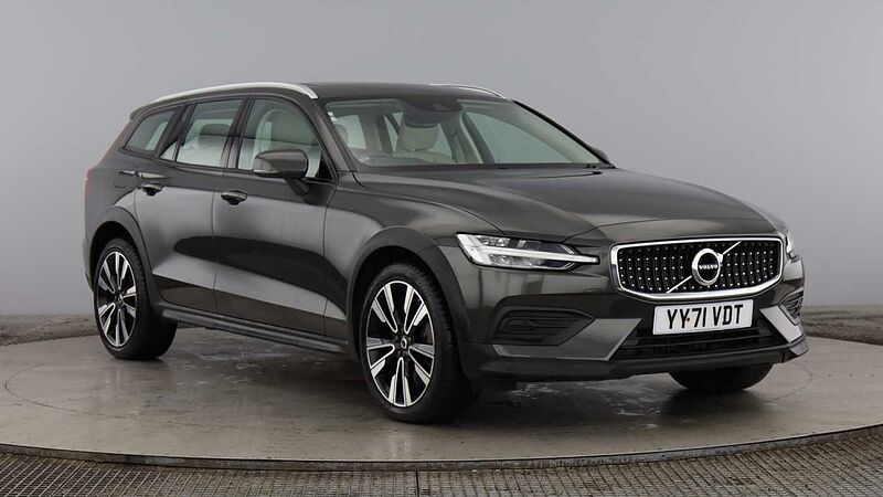 Volvo V60 Cross Country B5 (P) AWD (Blond Leather, Lounge Pack, Sunroof, Harman/Kardon Sound)